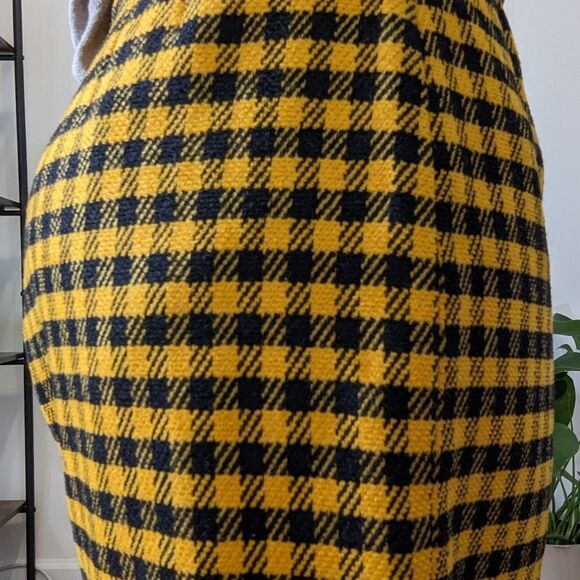 Yellow and Black Checkered Pencil Skirt - Picture 4 of 8